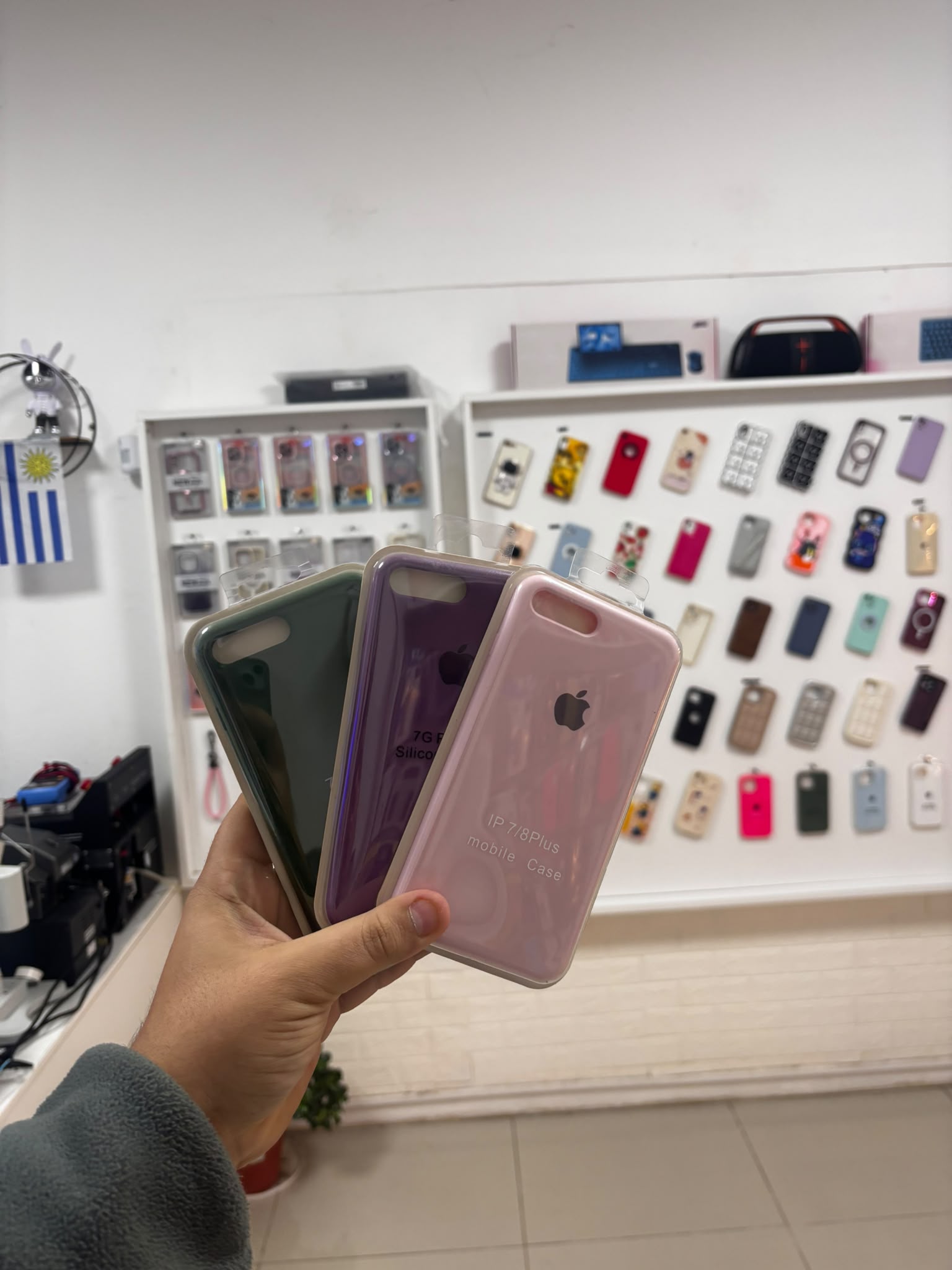 funda iphone 7/8 plus $600 c/u