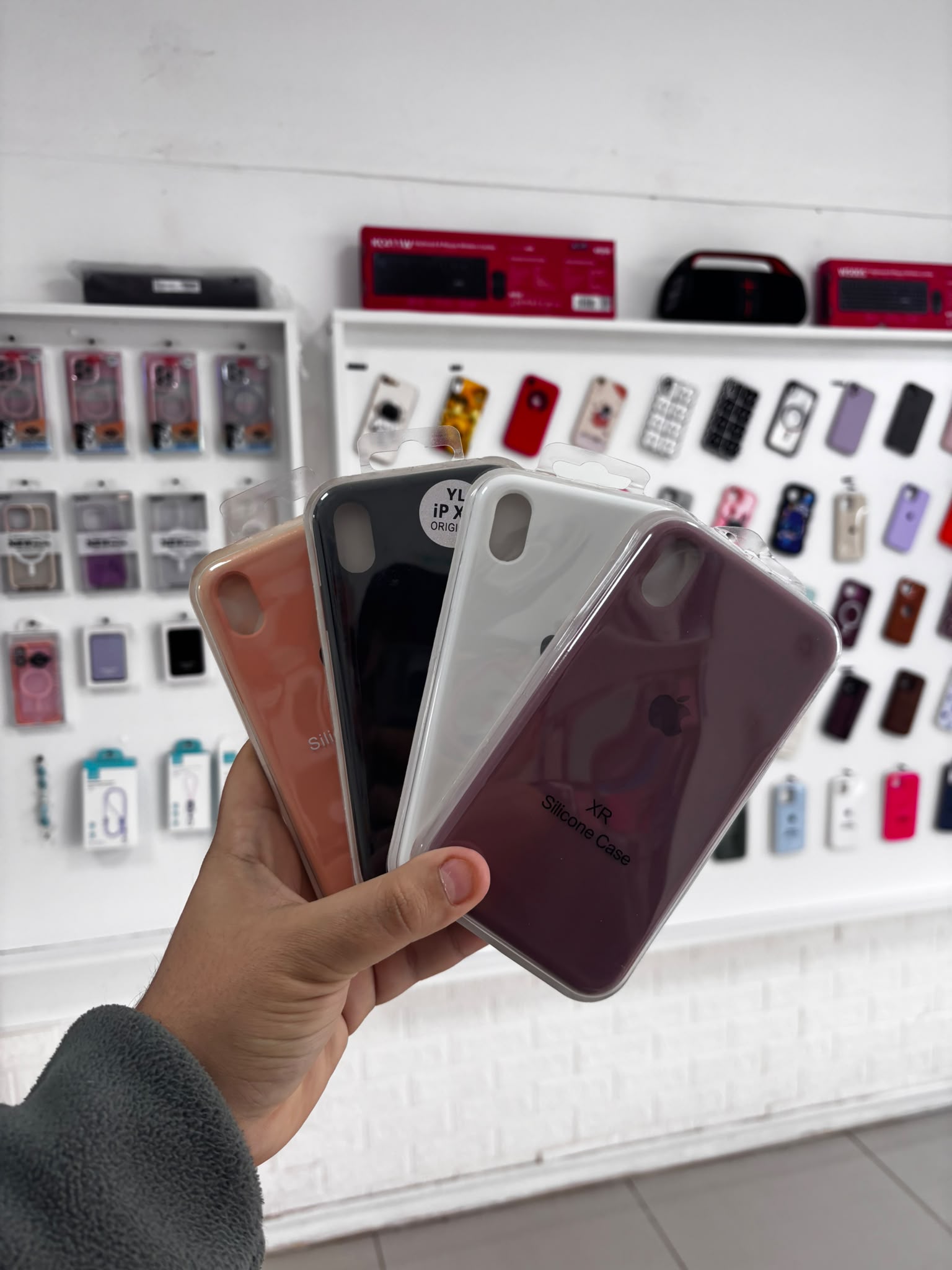 funda iphone XR $600 c/u